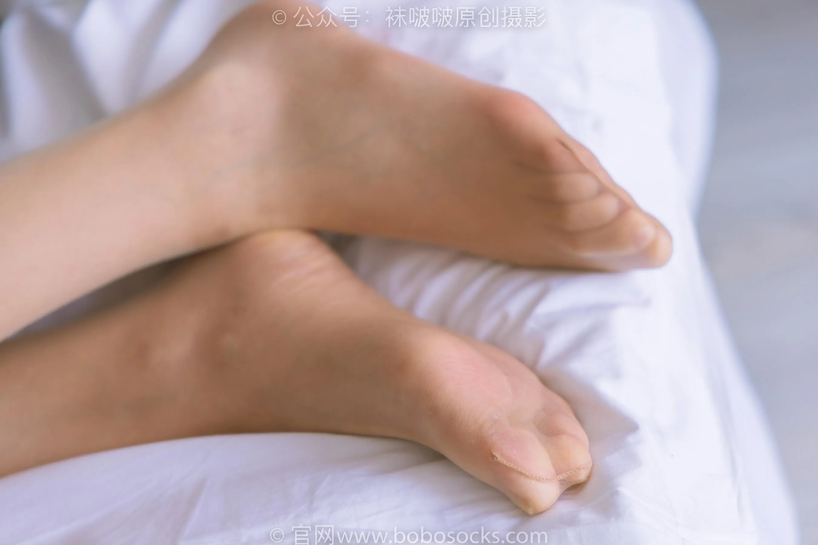 [BoBoSocks袜啵啵]NO.216 小甜豆-两双高跟鞋、肉丝、油亮黑丝 [90P]插图9
